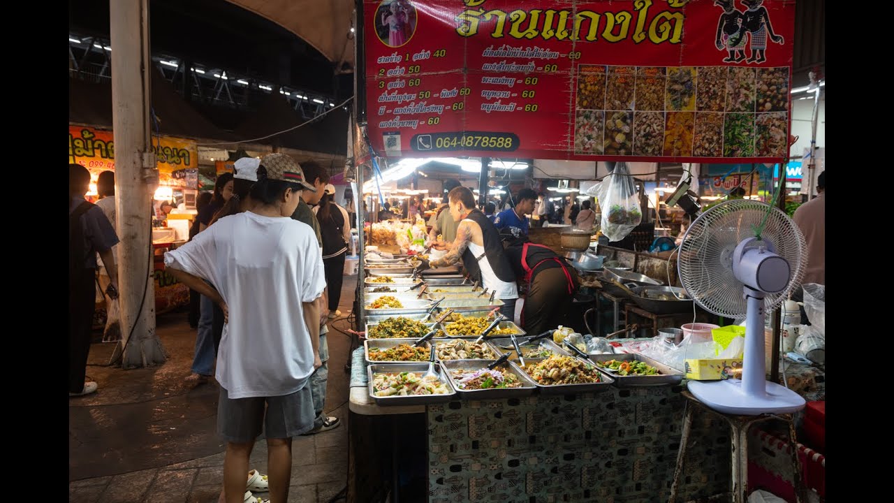 [4K] Walk around Tawanna Market as the atmosphere comes alive with food aromas and lively shoppers