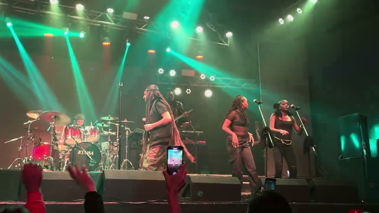 Alborosie - No cocaine + Waan the herb (En vivo, Groove)