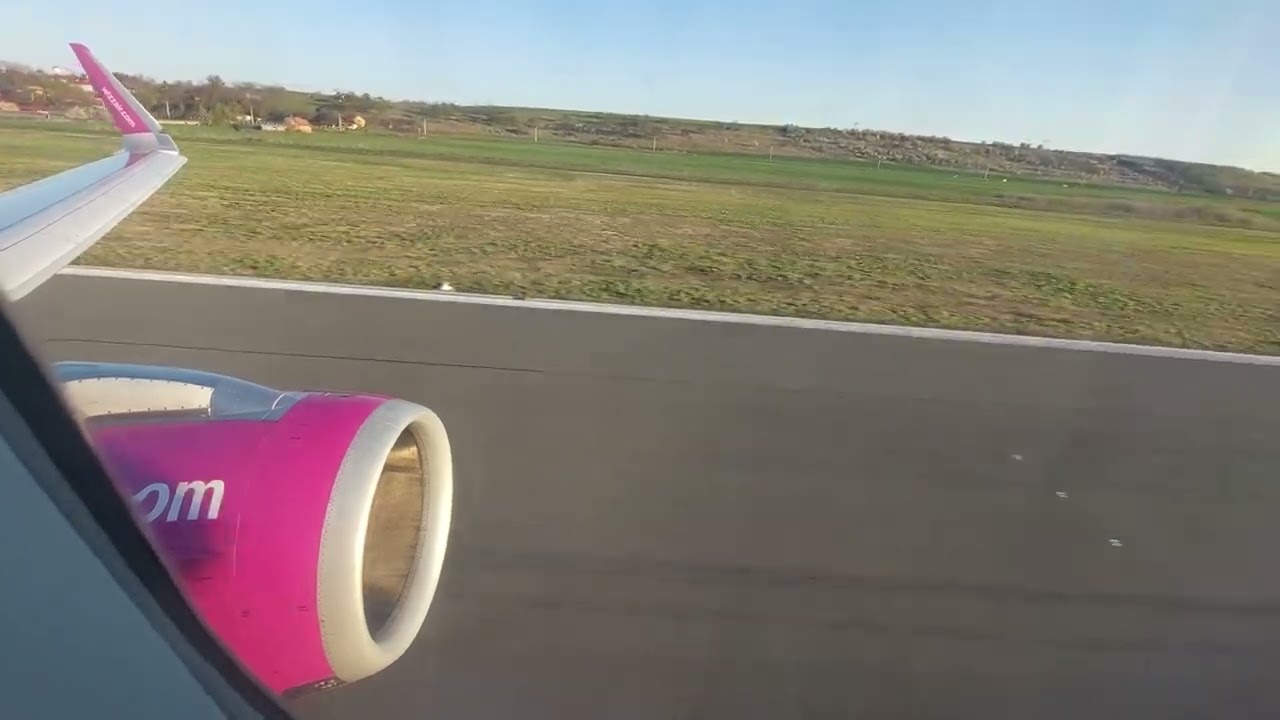 Decolare avion Wizzair T&acirc;rgu Mureș