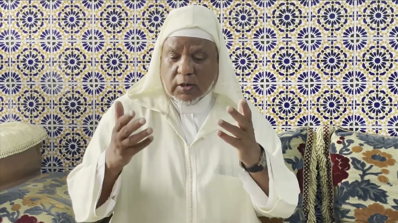 كيف عالج السادة الفقهاء مسألة زكاة الأشياء التي لا تزكى أعيانها كالمأكولات والمشروبات والملبوسات ؟