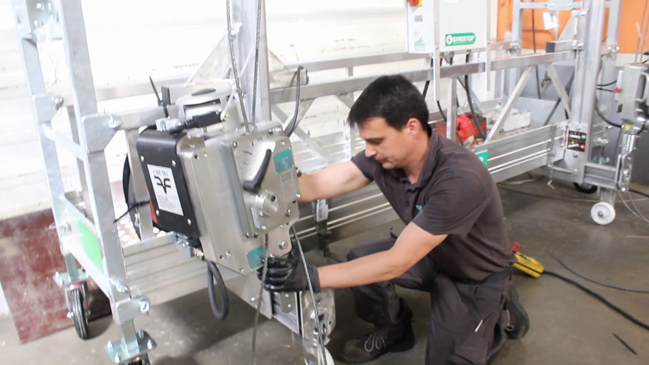 FIXATOR - Errores observados al instalar un andamio colgante en una obra de construcción