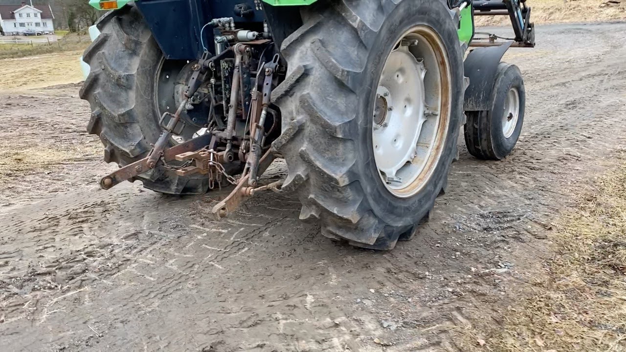 K&ouml;p Traktor Deutz-Fahr DX 3.50 med lastare p&aring; Klaravik