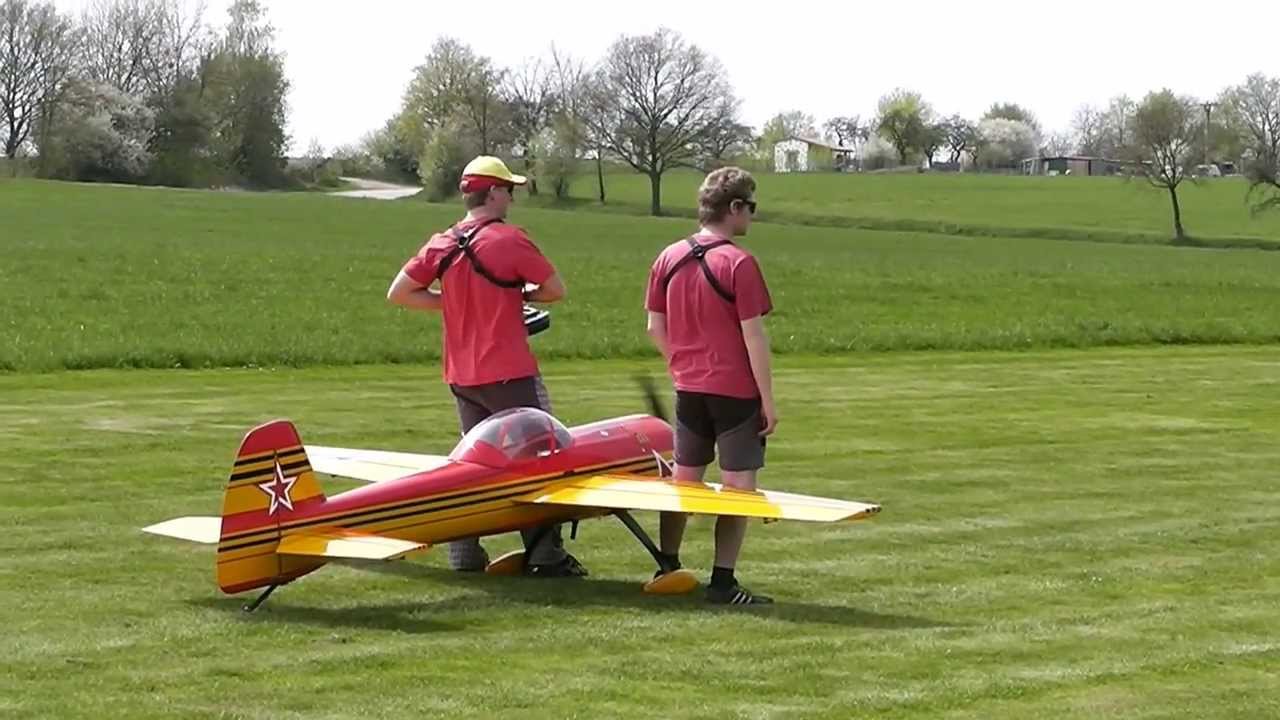 Tomáš a Martin Kukačkovi + Yak 55M 37%