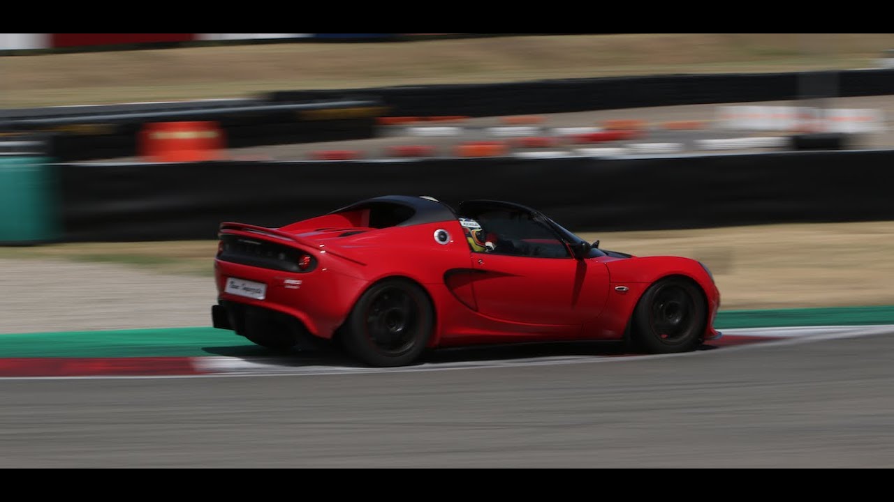 BATTLE Lotus Elise 220, Abarth 124, 500, Mini JCW, BMW M4, Giulia Quadrifoglio Varano