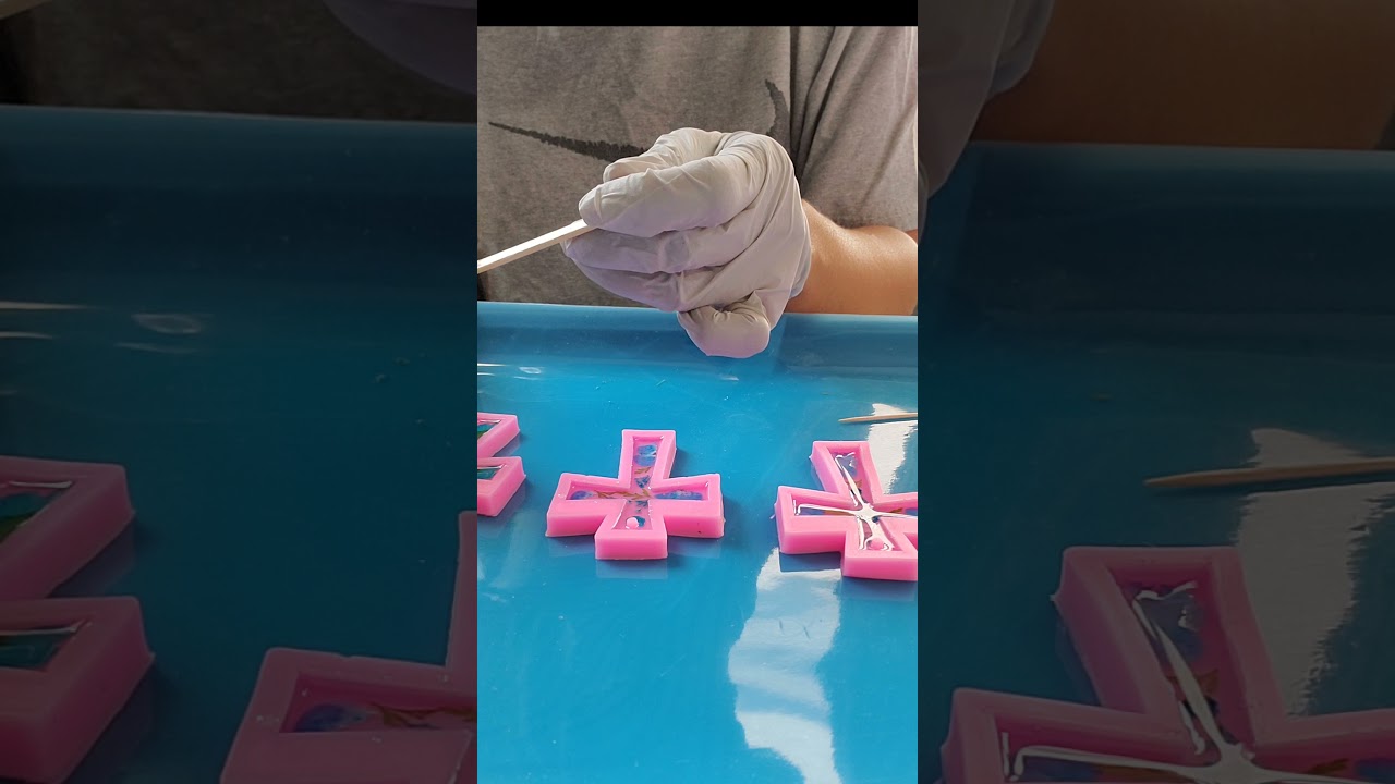 Resin crosses with pressed flowers
