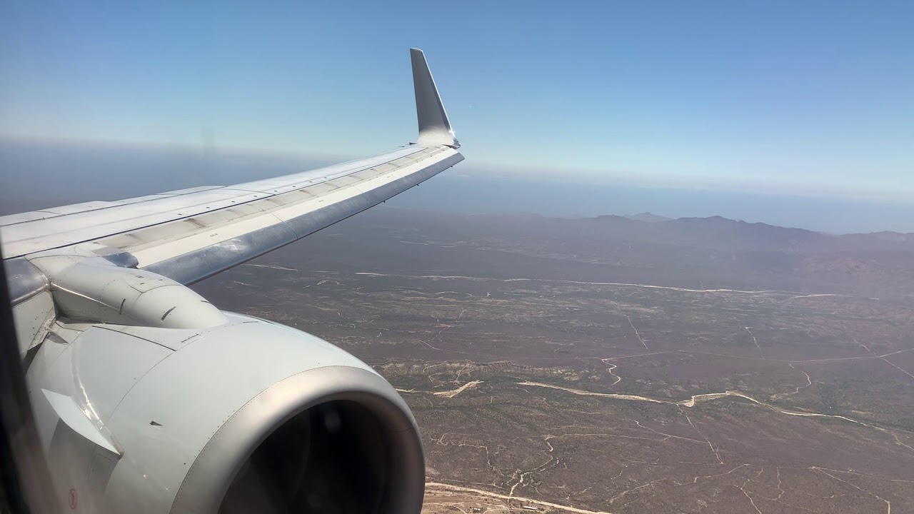 American Airlines Boeing 737-800 Landing In Cabo San Lucas (SJD)