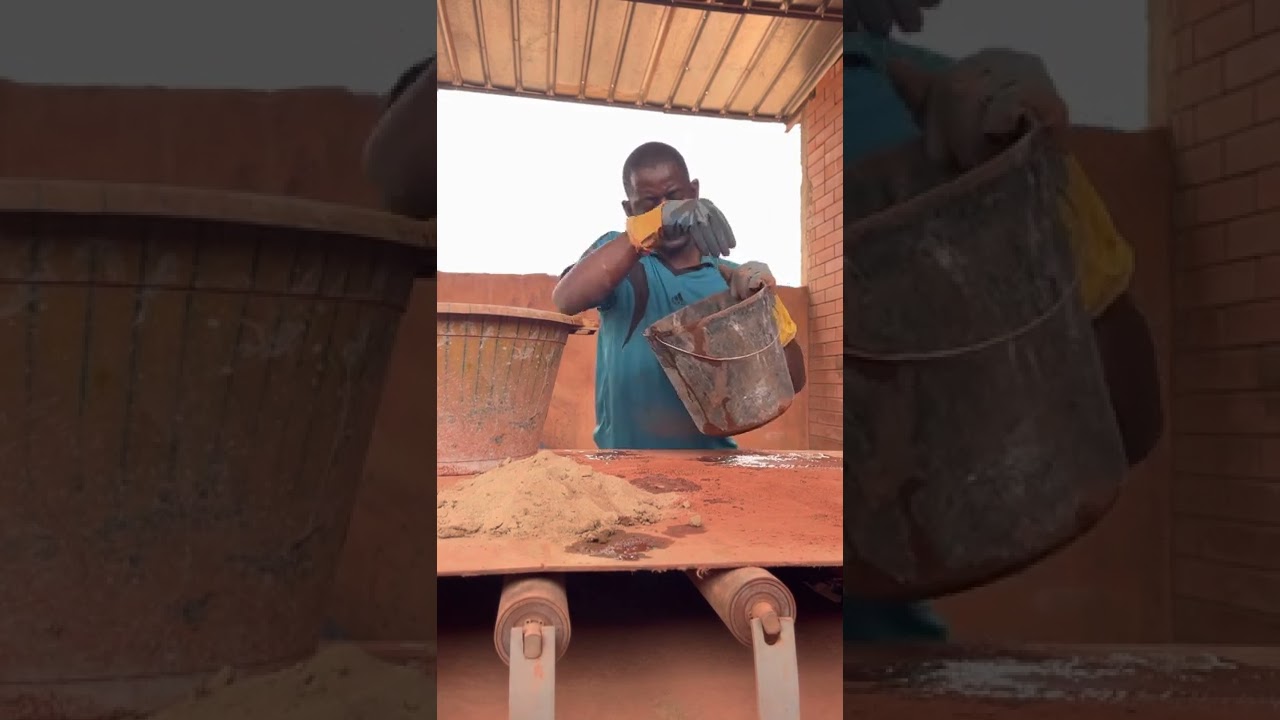 How to test soil quickly for compressed earth bricks (CSEB)