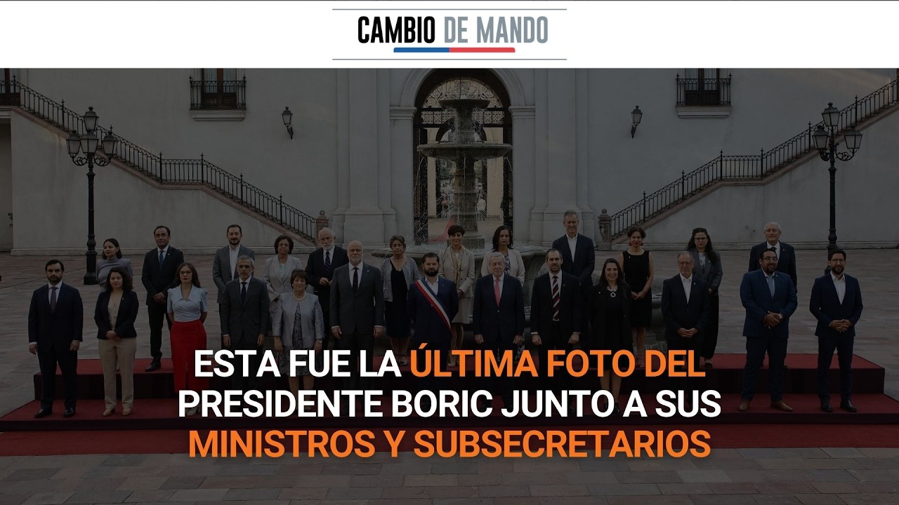 Esta fue la última foto del Presidente Boric junto a sus Ministros y Subsecretarios