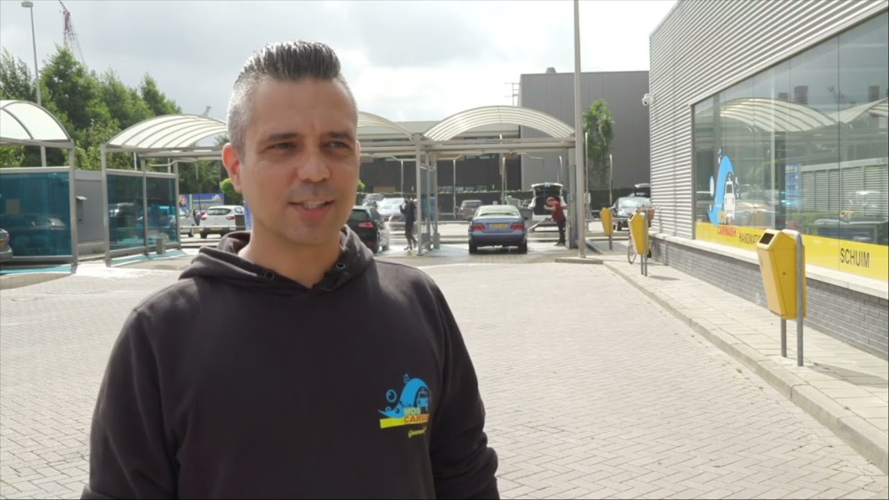 RijschoolProTV | Tijdens rijles naar de carwash
