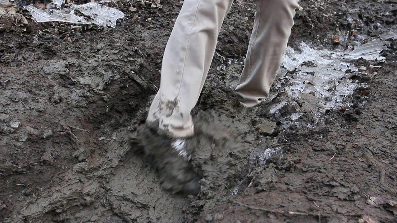 White Nike Shox Sinking in Mud 4