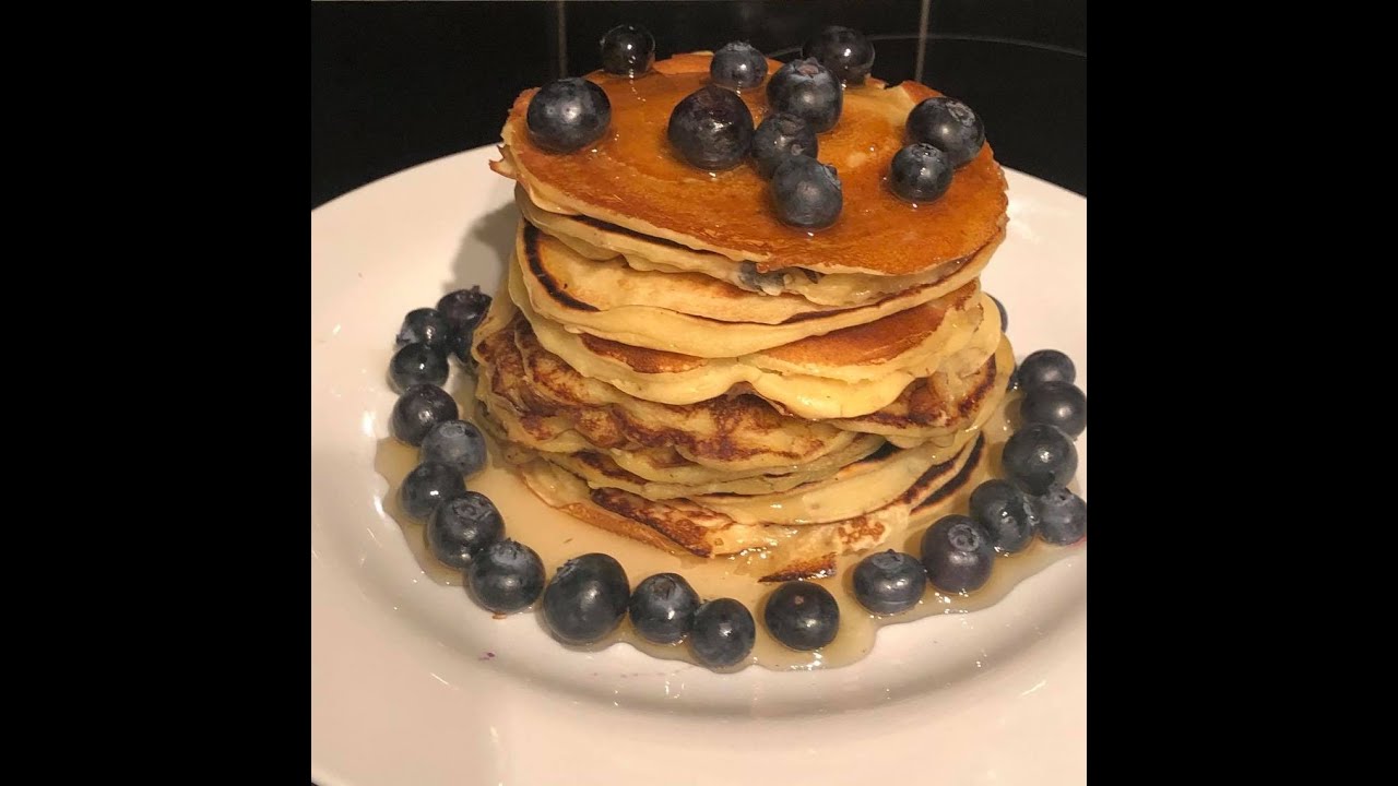 Ralph Lauren's pancake recipe/Blueberry-banana pancake recipe