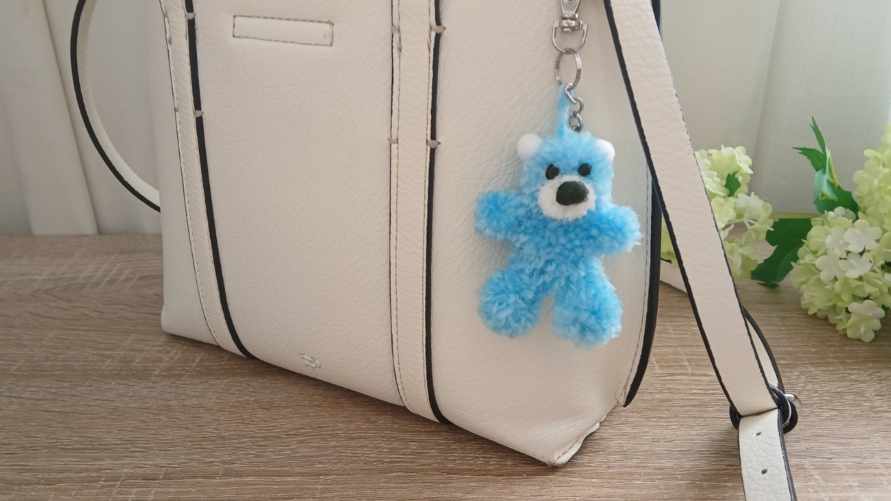 Simple craft - How to make bear key ring with the wool, pom pom key chain