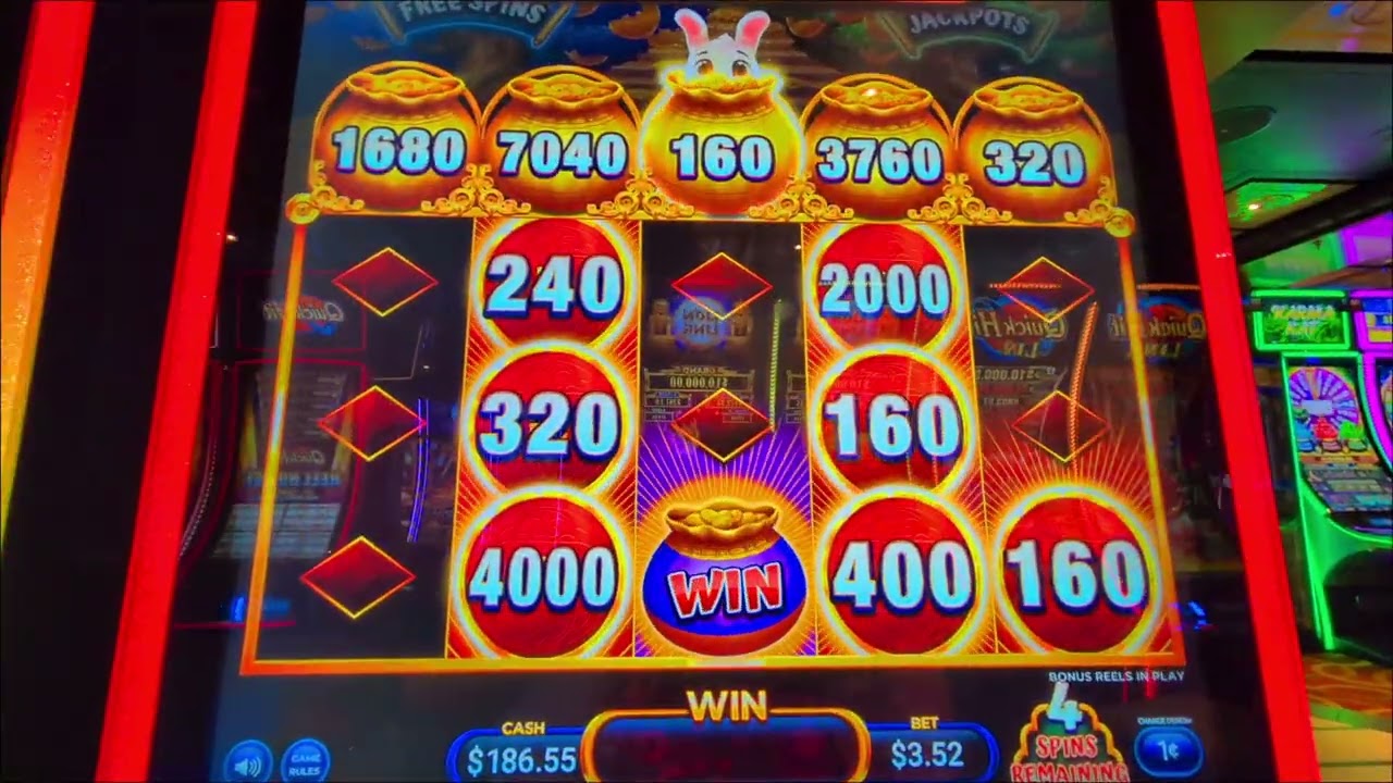 Playing Slots on the Carnival Radiance 