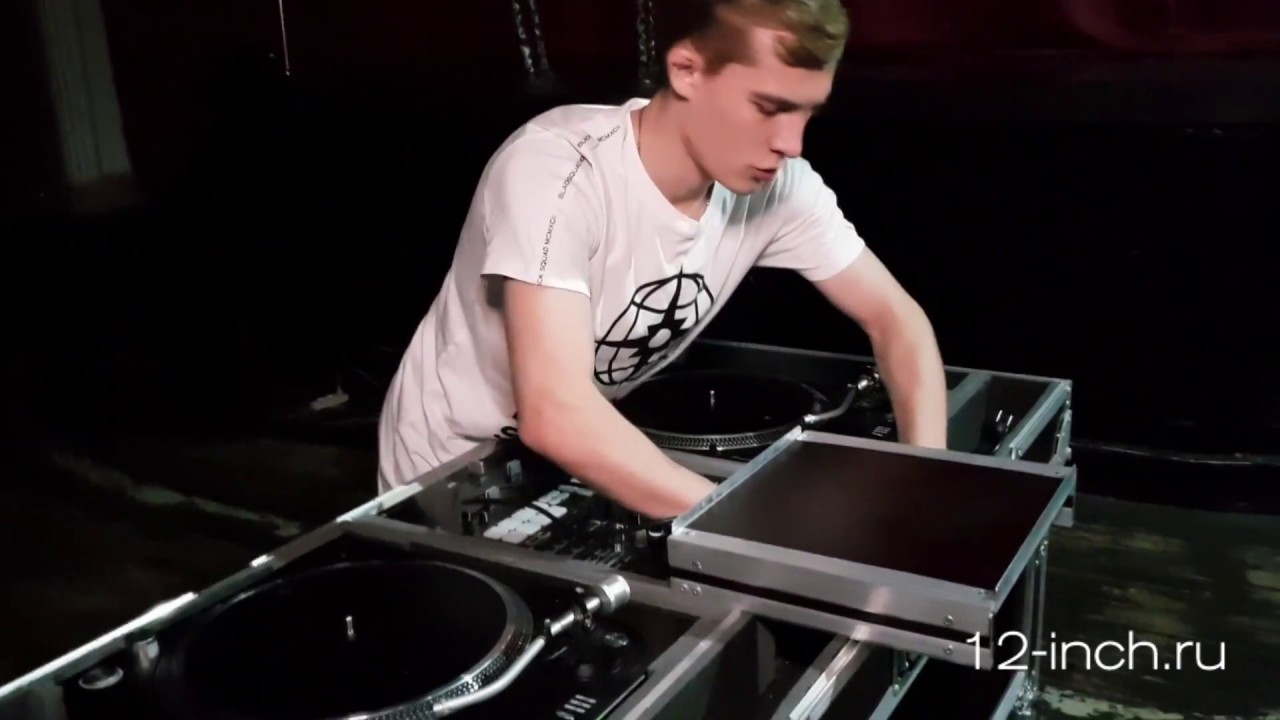 Обзор мобильного стола для диджеев (dj table) от DJ G.Key