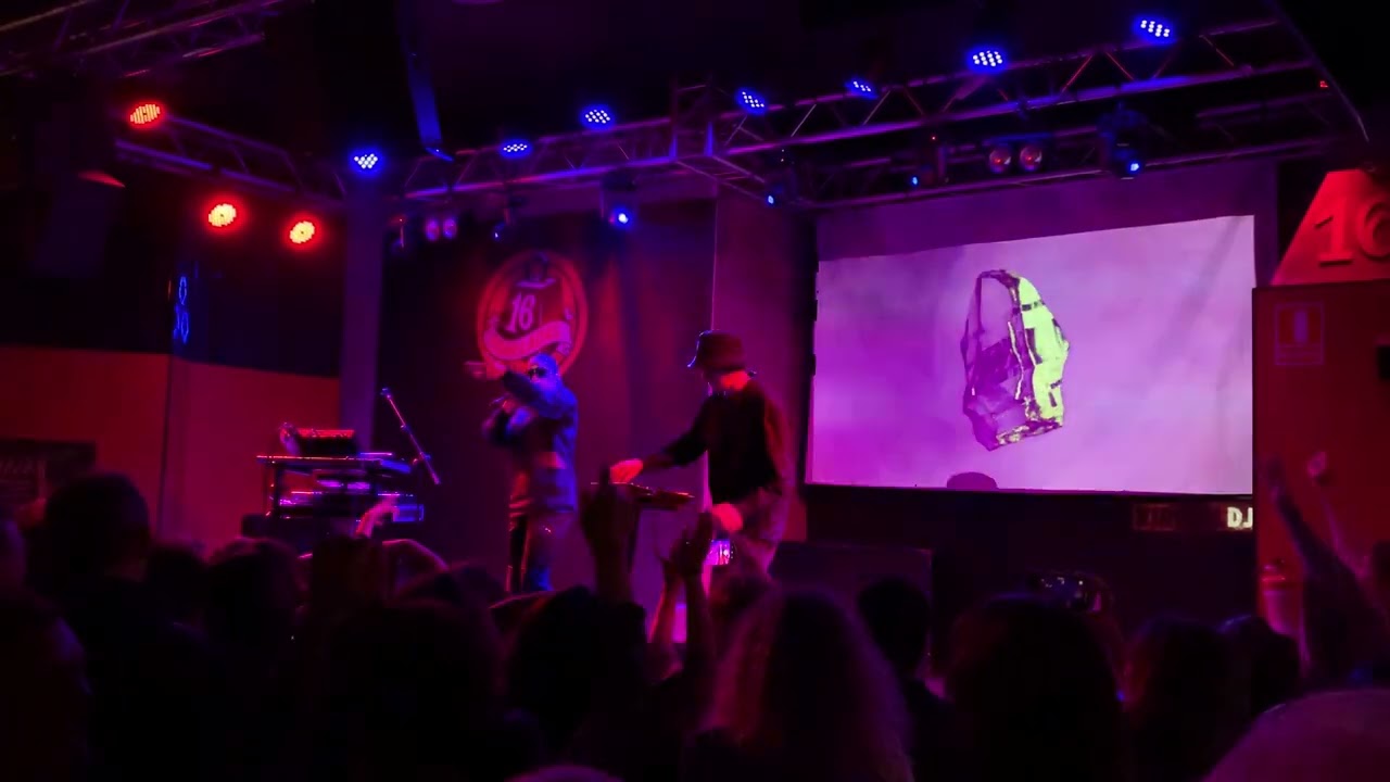 SOLEDAD VÉLEZ - Cromo y platino (Valencia, 07/05/22)