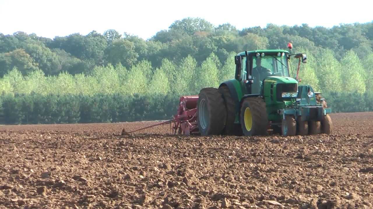 Claas Axion 810 & John Deere 6930 semis d'orge 2010 - seeding barley