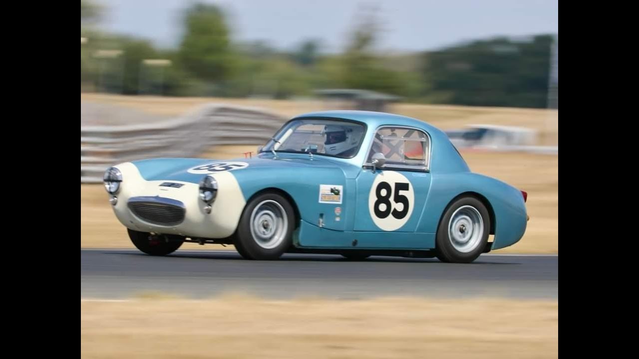 VSCC Silverstone 2023 - Fiscar race - 1962 Austin Healey Sebring Sprite