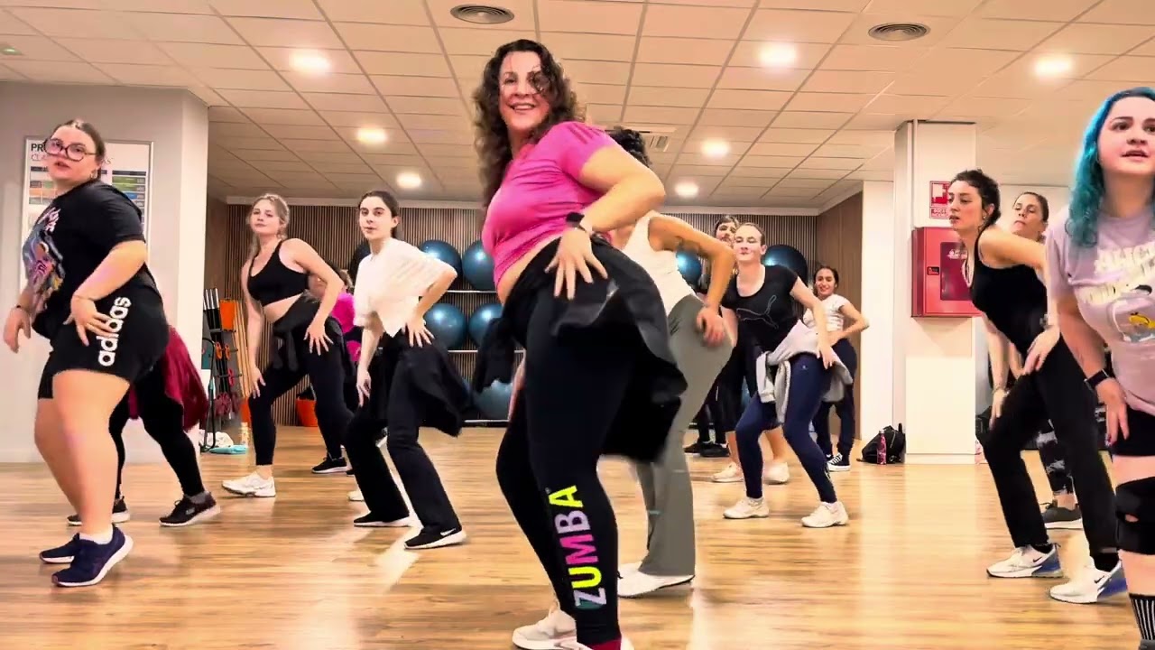 Bunda coreo zumba - Emilia, Luisa Sonza 🍑