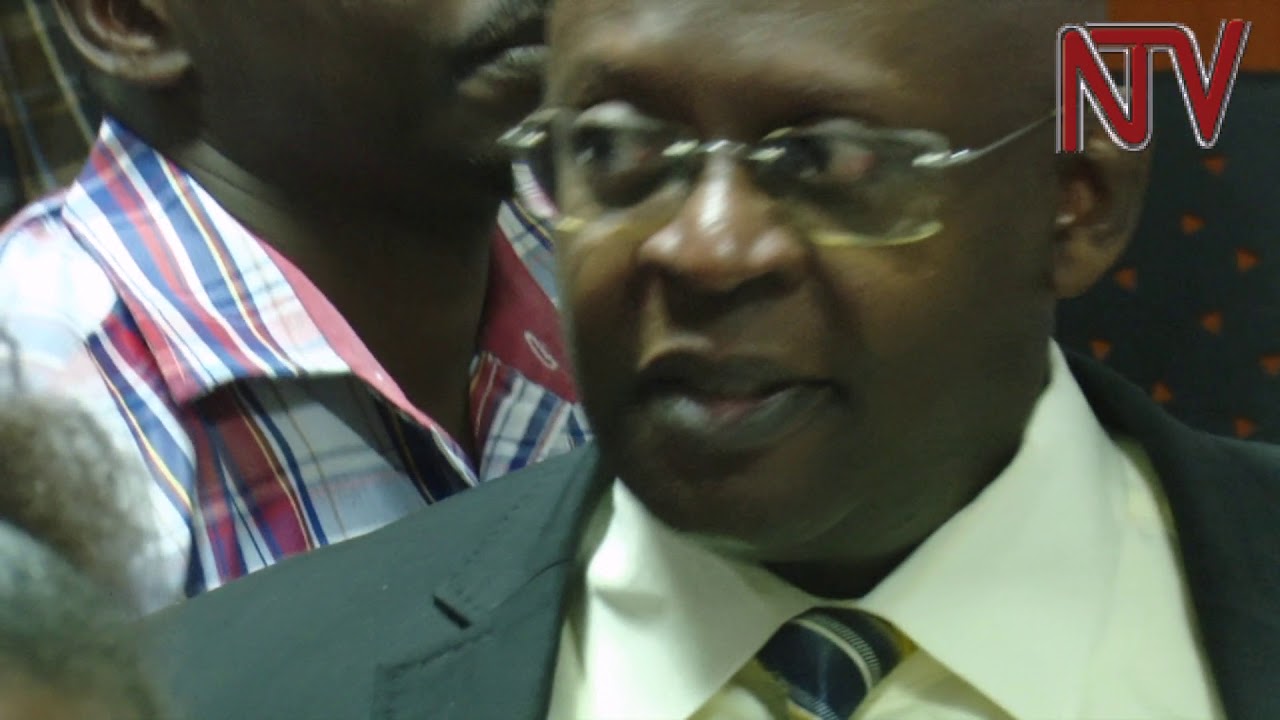 ETTAKA LY’E MUTUNGO : Dr. Kasasa bamutadde ku nninga