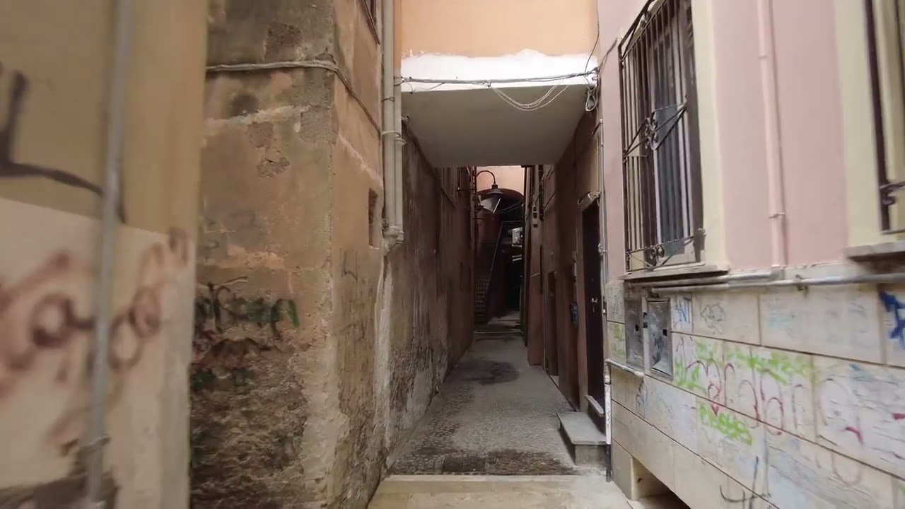 Nettuno Old Town Walk to the Castle.  Different kinda town... - Nettuno Italy - ECTV