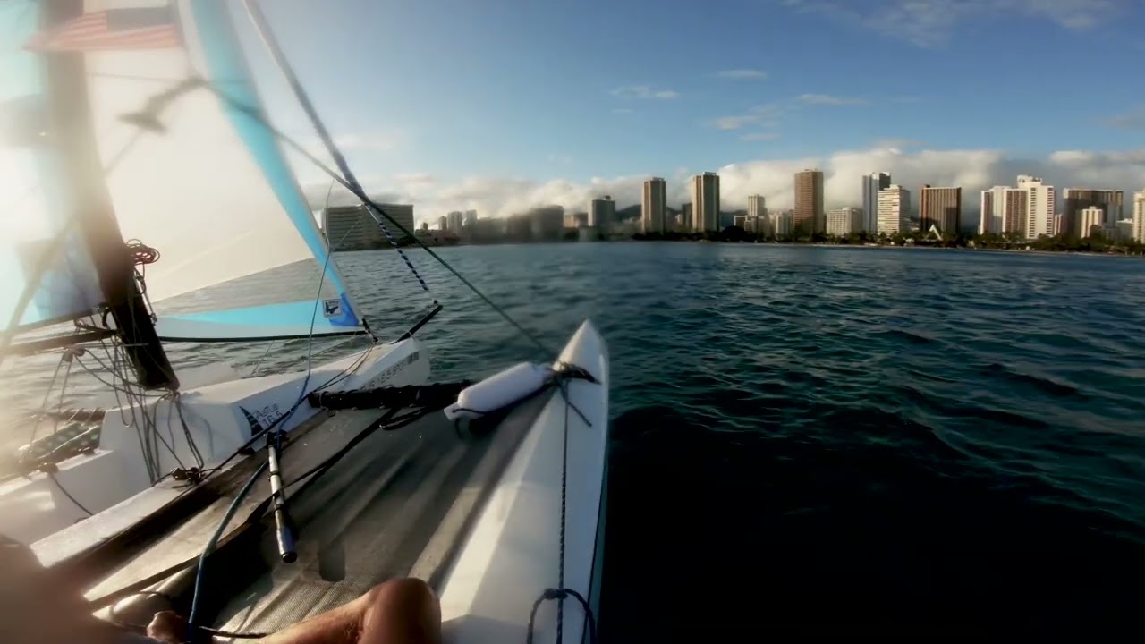 Astus 16.5 Trimaran Ripping!! Waikiki, Hawaii