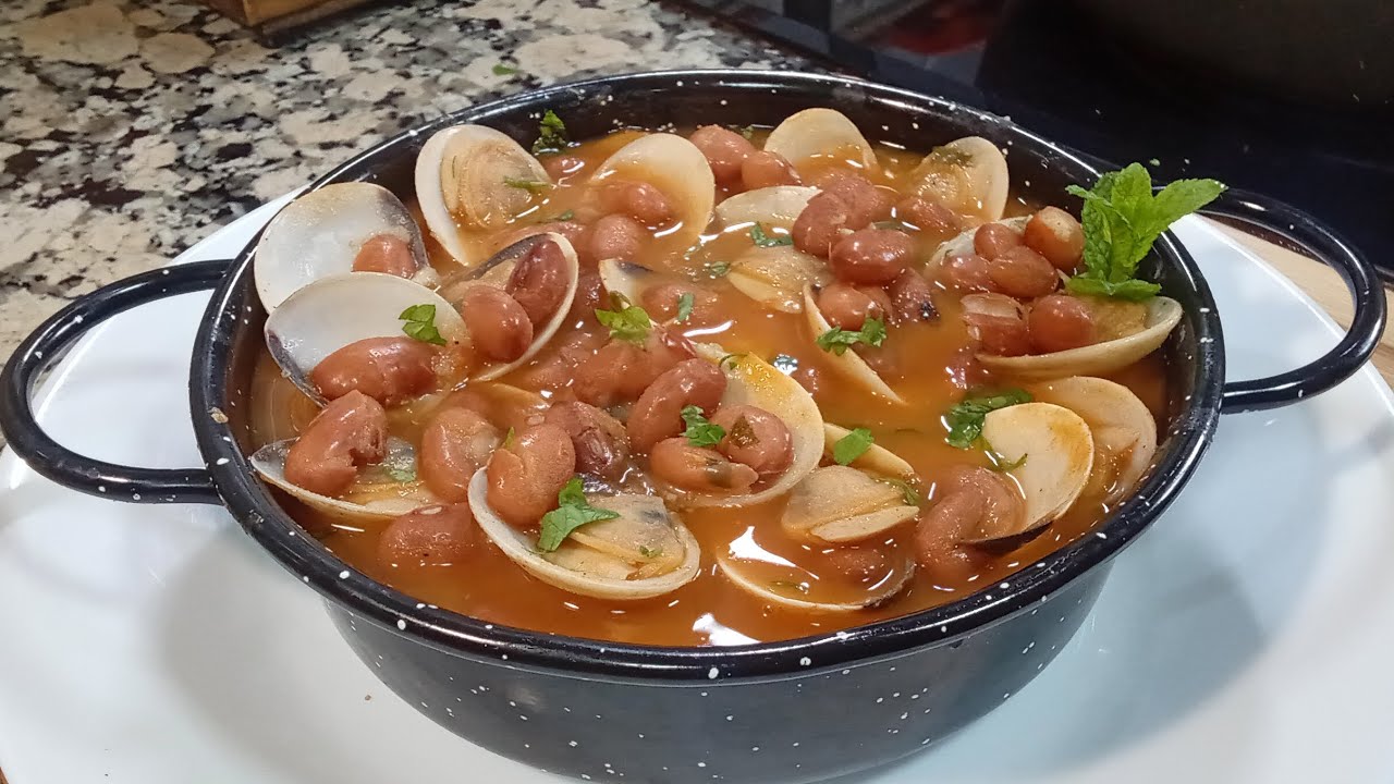 GUISO DE ALUBIAS PINTAS CON ALMEJAS toda una delicia , receta muy fácil y riquísima