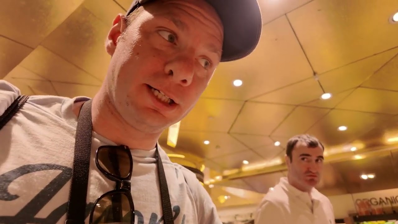 I Forgot My Knives & My Pants Don't Fit: First Photo Shoot in Bangkok