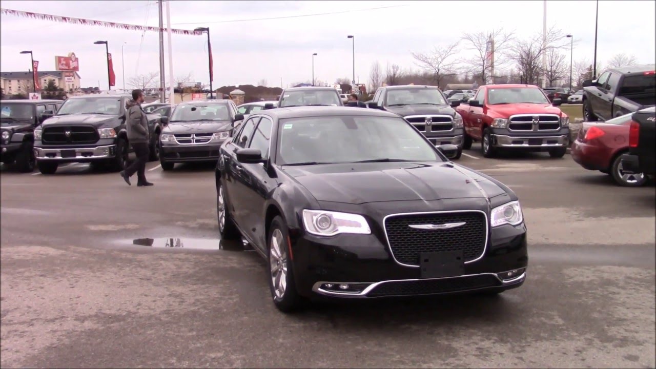 2016 Chrysler 300 Anniversery Edition Indepth Walk around and Start up