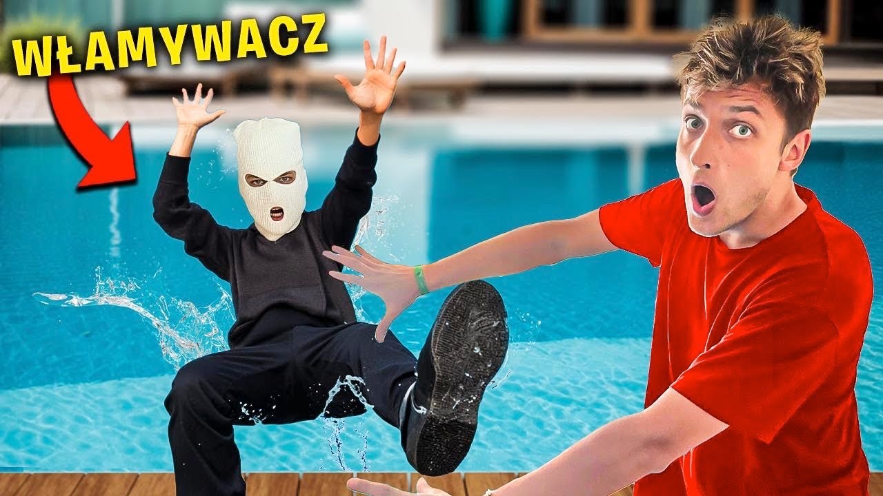 WRZUCIŁEM WŁAMYWACZA DO BASENU !!!