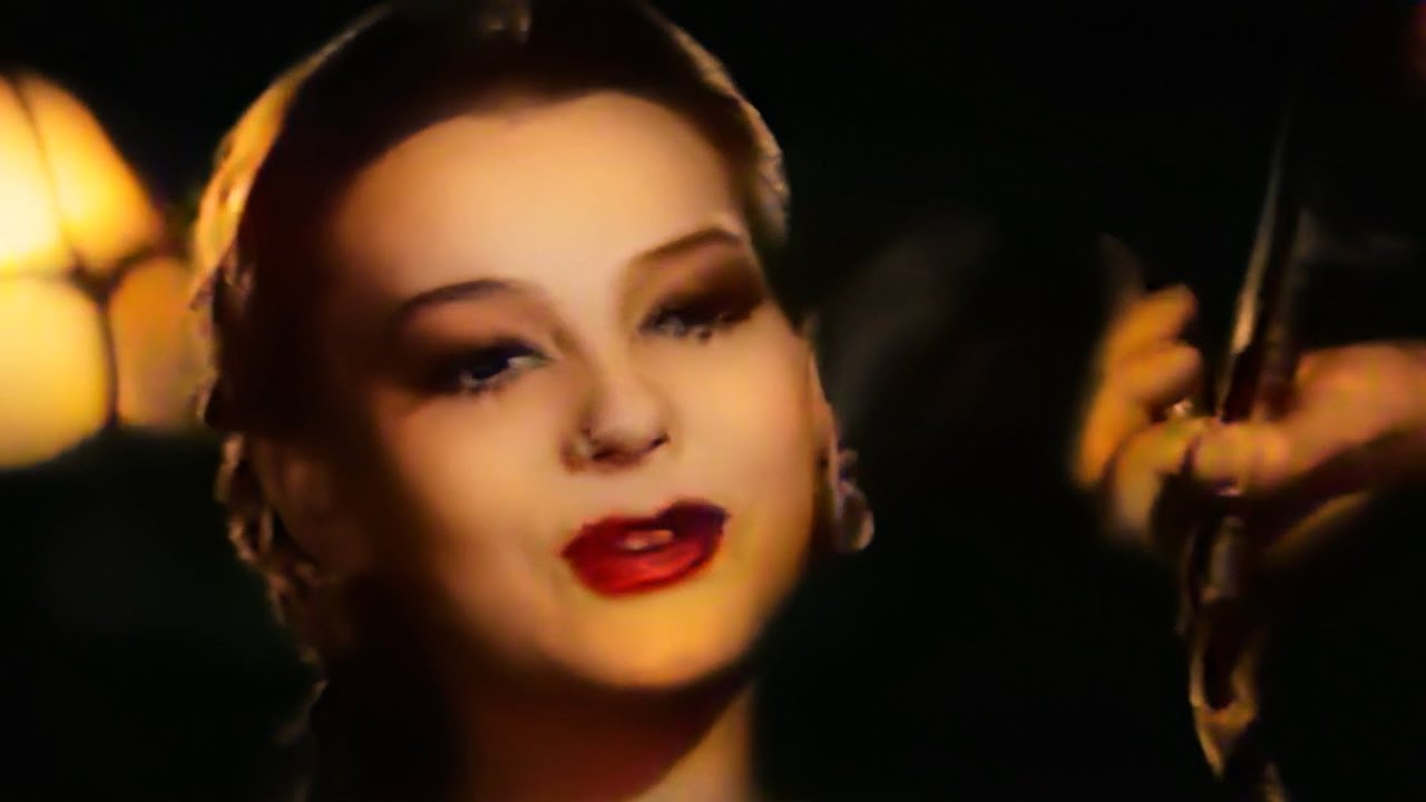 Szeleczky Zita - Darumadár 1940 (color)