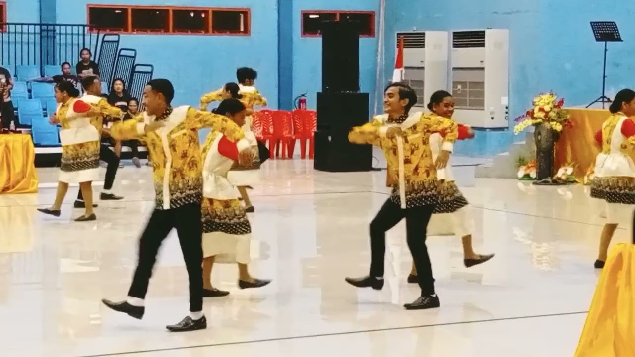 Juara II Piala Ketua DPD Hanura Sanggar Seni Iriani Abepura