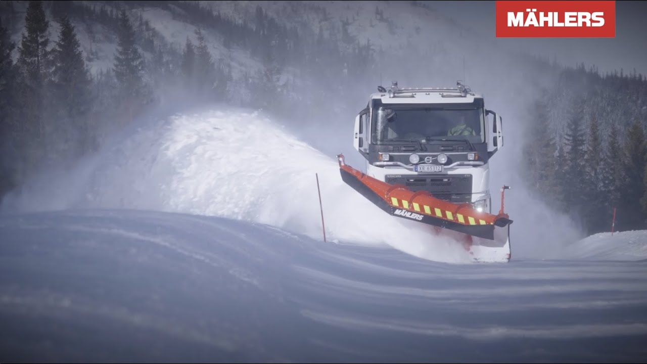 Volvo FH13 with Mählers DPF Mountain Plow
