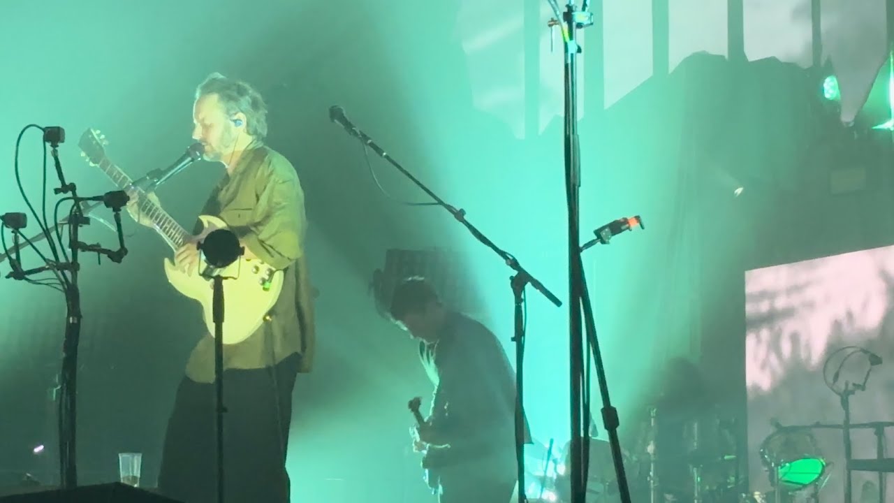 Ben Howard - How Are You Feeling? (Live @ Uber Eats Music Hall, Berlin)