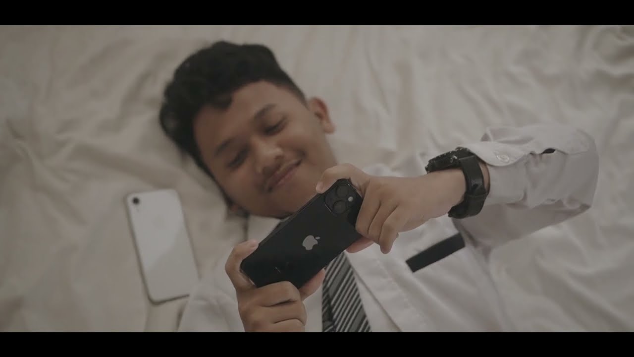 Film Kenangan Berdebu Of RMI 43