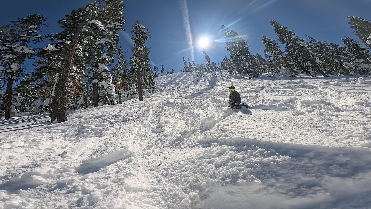 Playing in the powder! (WE GOT STUCK)
