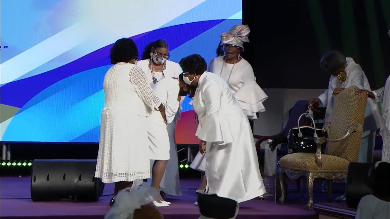 CRAZY PRAISE BREAK During Women's Day Service NC 2nd Eccl. Jurisdiction Holy Convocation 2021!