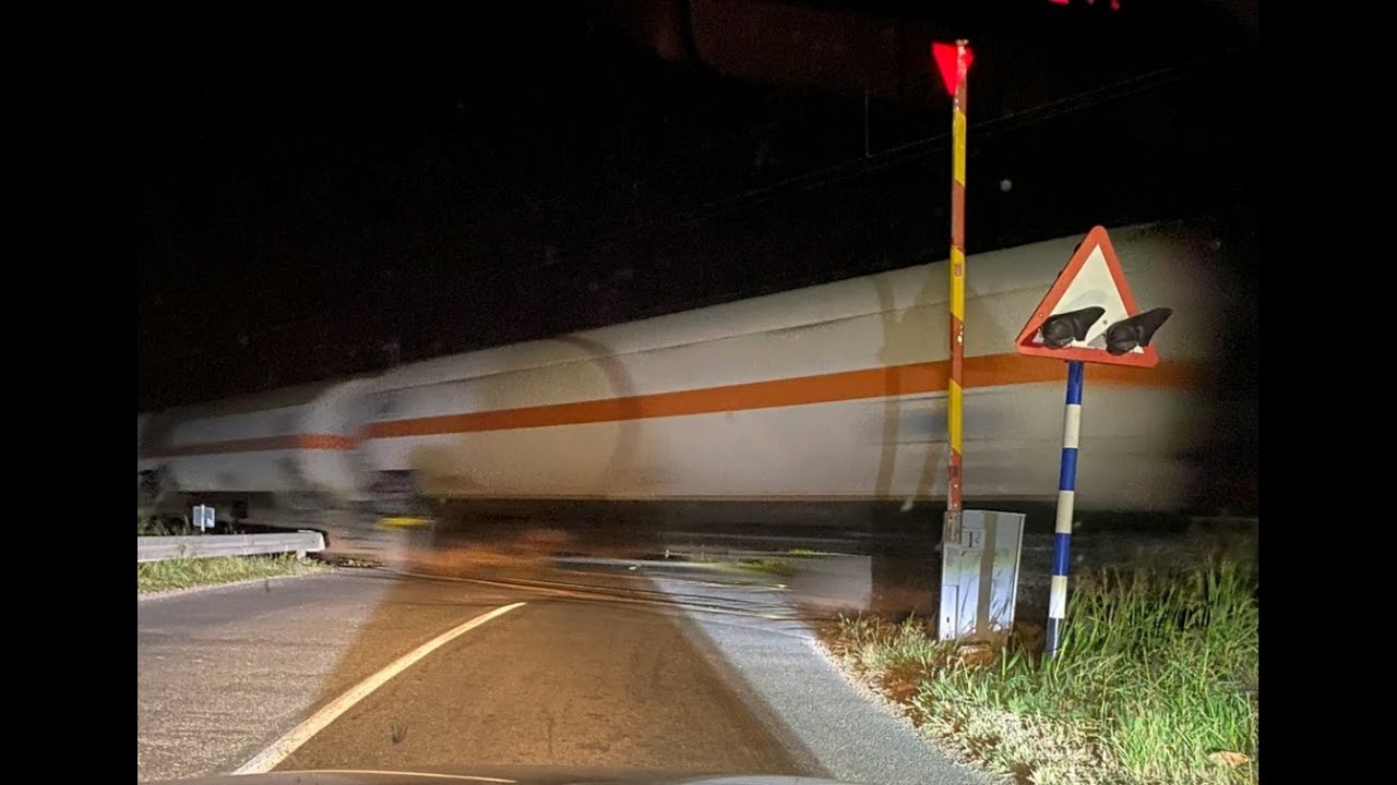 Neobezbeđen pružni prelaz
