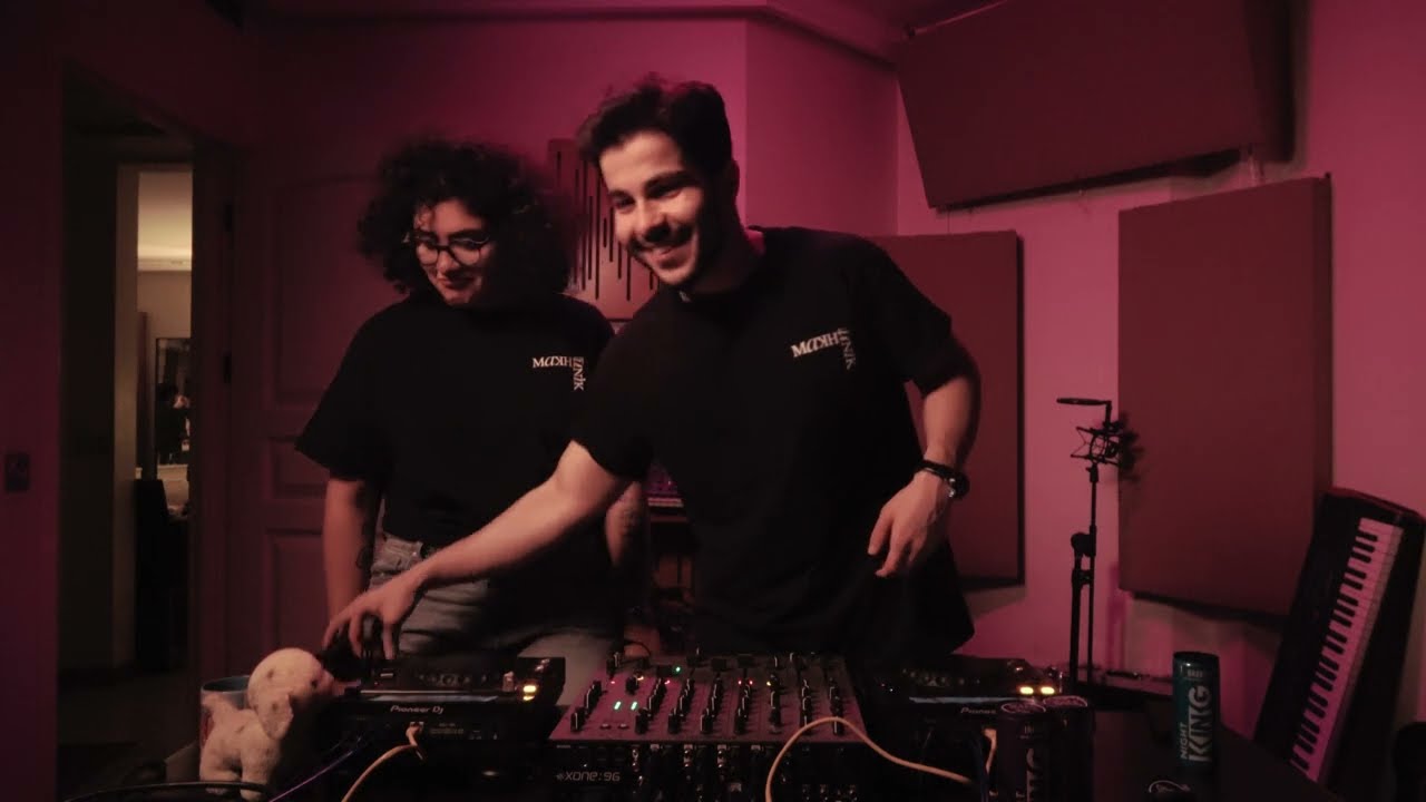 Deep Hypnotic Techno By Antechamber  ( Doci X Del4raa )
