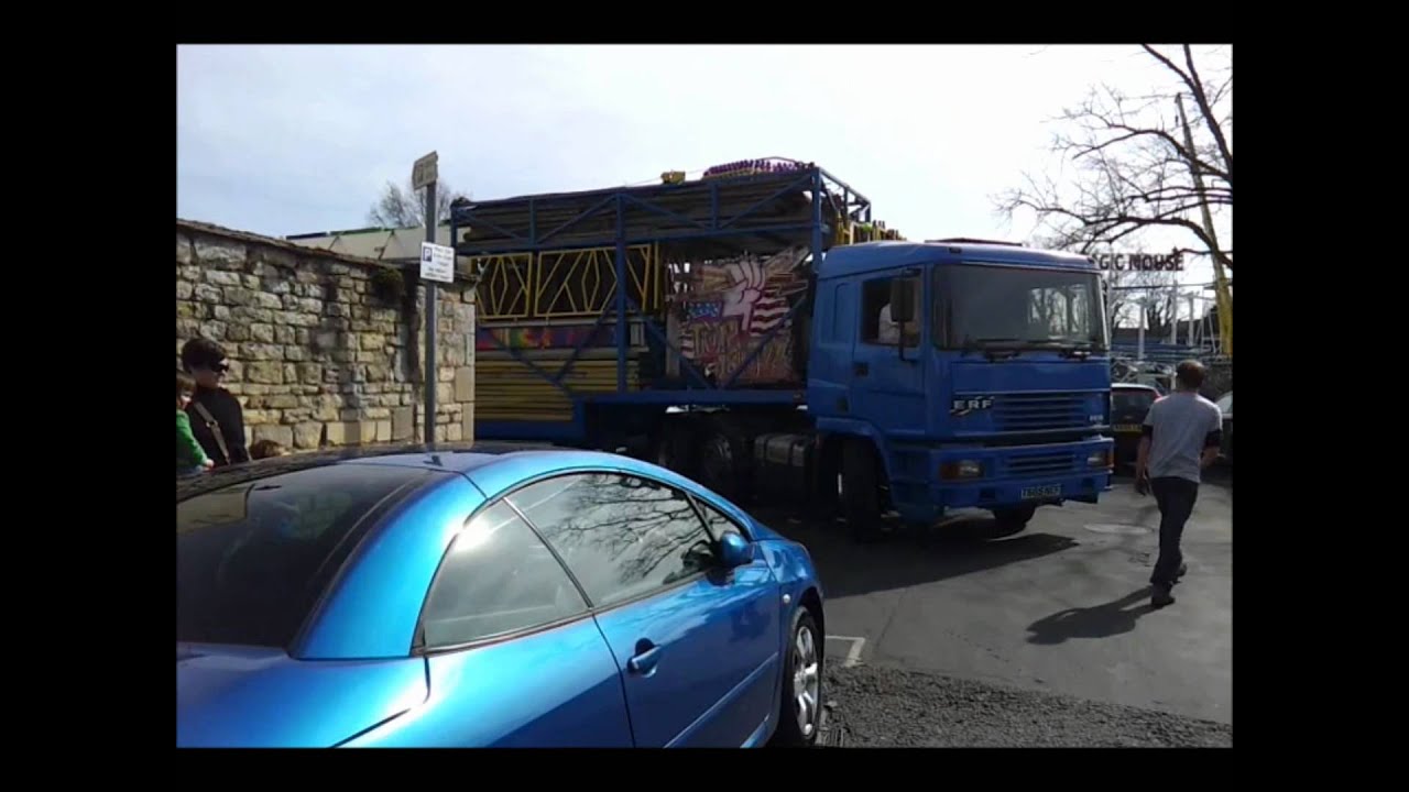 Alex Crow's 'Top Buzz 2' loads, pulling off after Stamford Mid Lent Fair 2012.