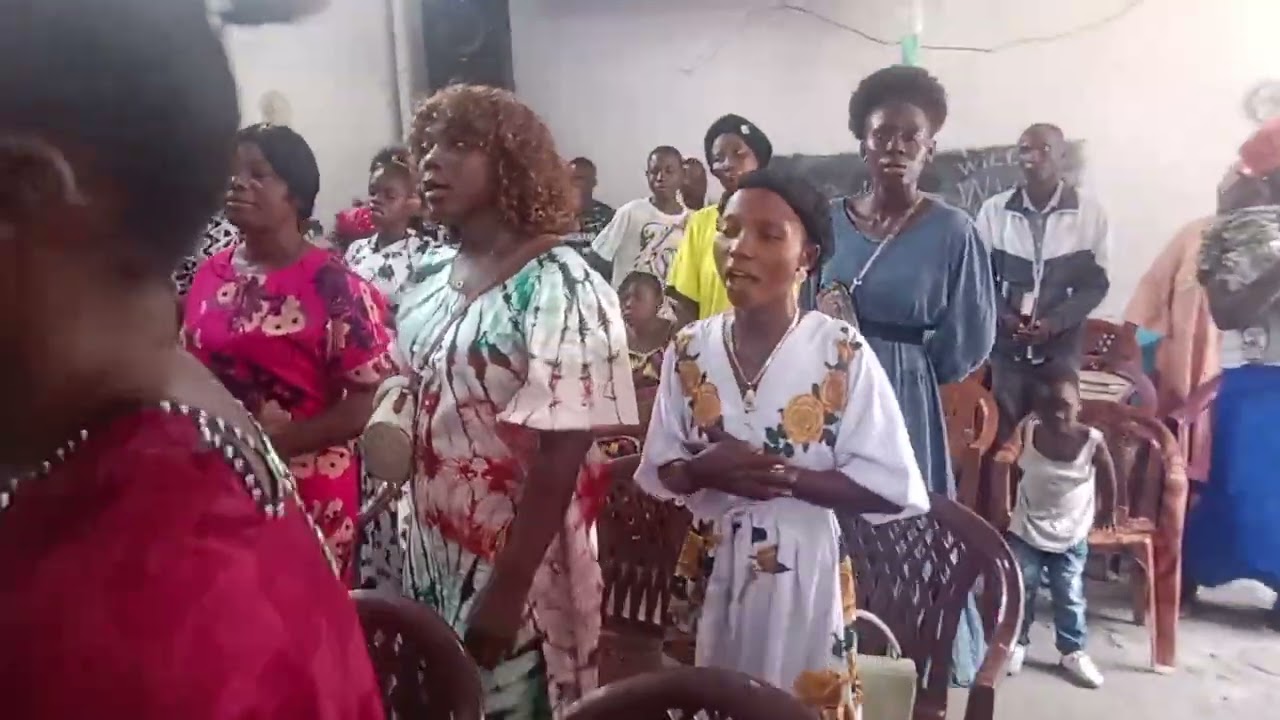 Louange a Jésus-Christ ( avec la sœur Ngambou)