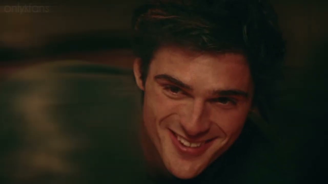 Talia Ryder, Jacob Elordi _ The Sweet East