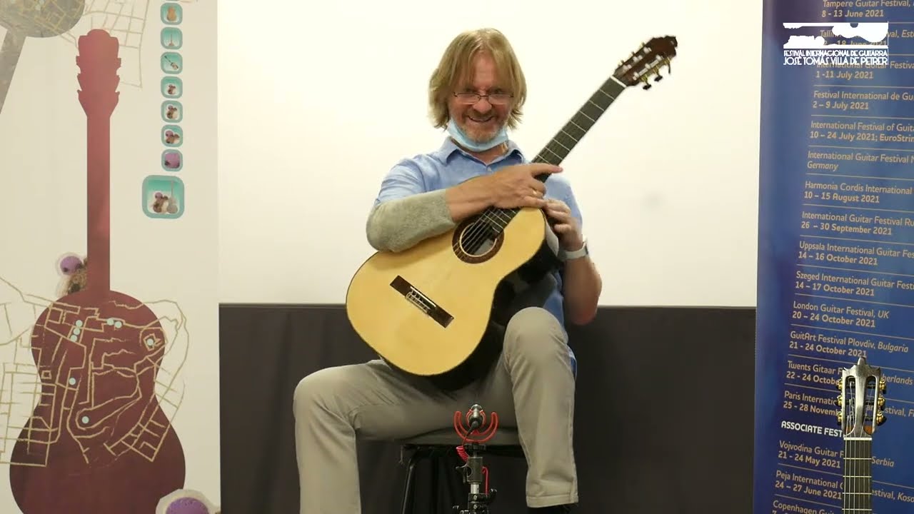 DAVID RUSSELL, PRUEBA DE GUITARRAS - FERIA INTERNACIONAL DE GUITARRAS DE PETRER