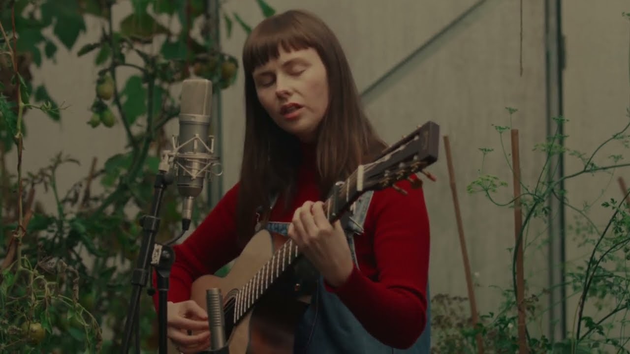 Siv Jakobsen - The Bay (Official Live Video)