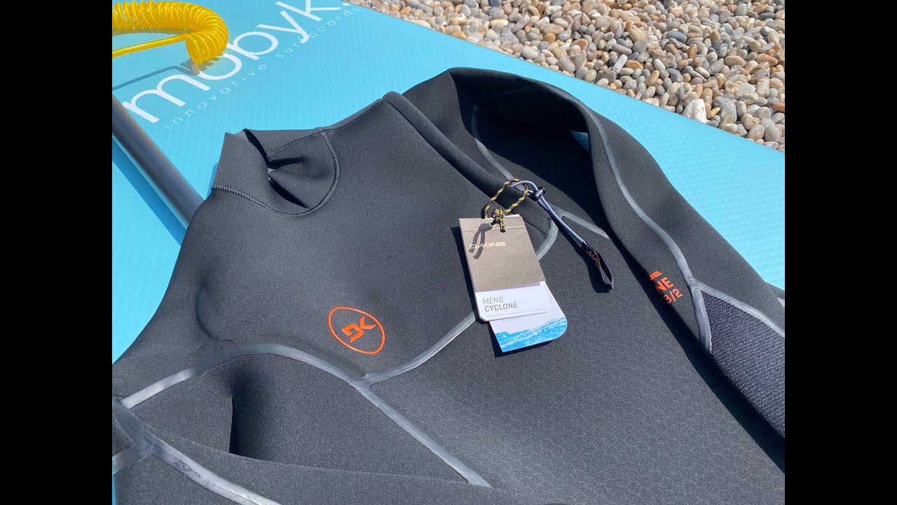 How to Try on a Wetsuit - Our step-by-step guide
