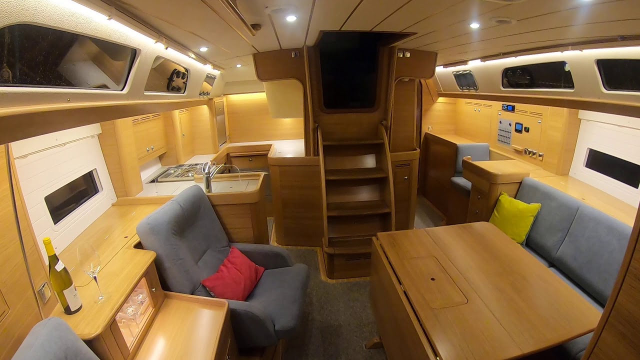 Hallberg-Rassy 40C interior walk through