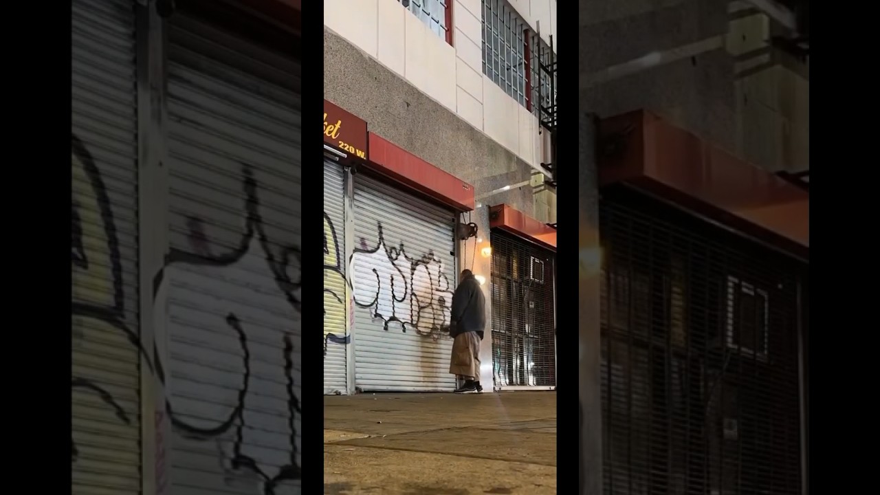EXCLUSIVE! Notorious Los Angeles Graffiti Legend TLOKS TKO is spotted live in action. #lagraff