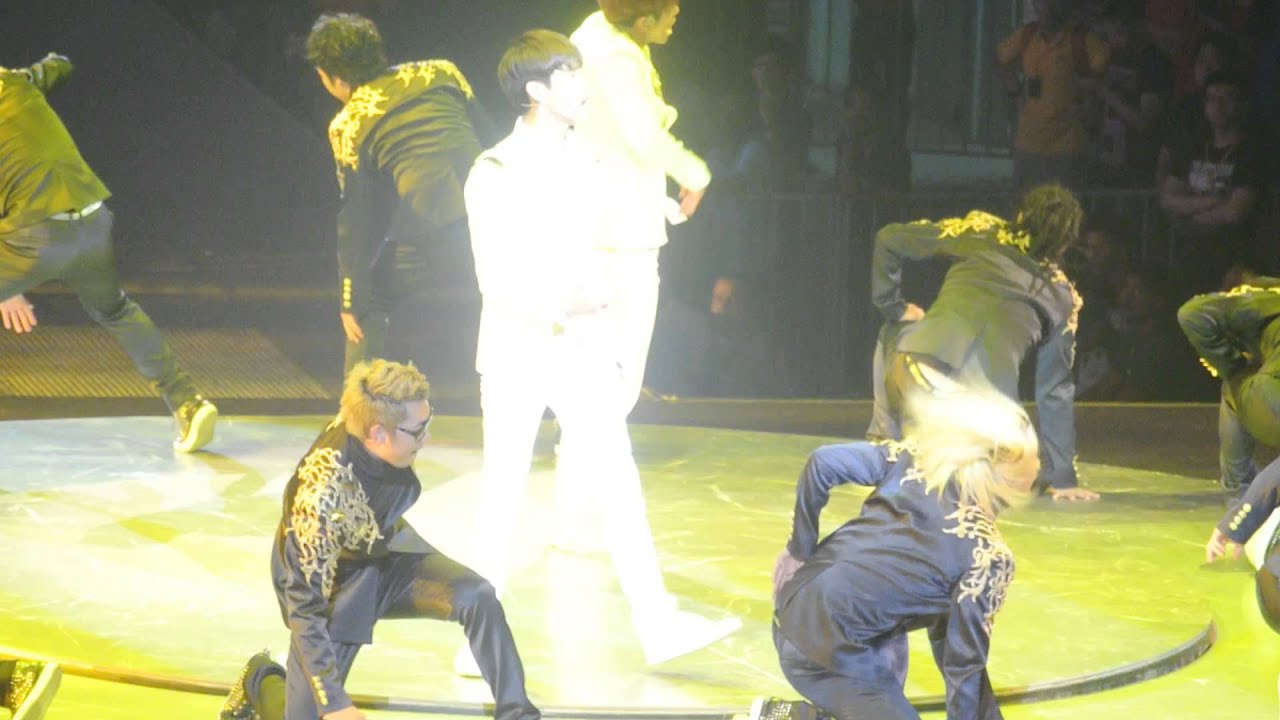 [130518] [FANCAM] [TVXQ LIVE IN KUALA LUMPUR] Hey! (Don't Bring Me Down)