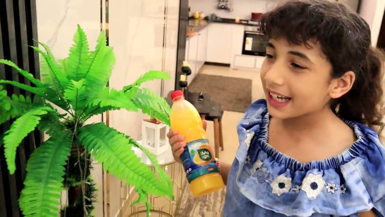 ميرا صارت تشتغل ديلفرى 😥ويحصل معها شى غير متوقع - ويطرددوها !!