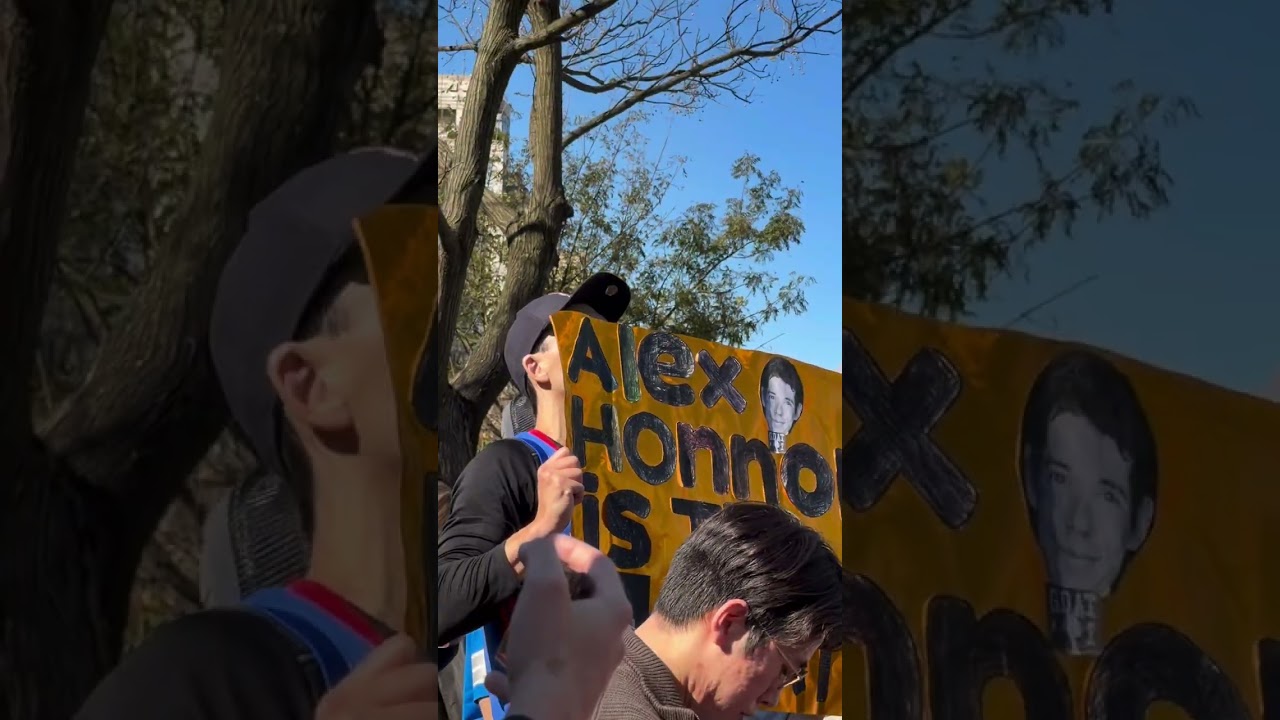 Alex Honnold 徒手攀爬台北101 成功！