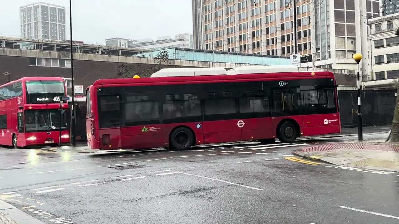 Caetano e.City Gold Transport UK 1534 BV20GUO Route 433 Addington Village 